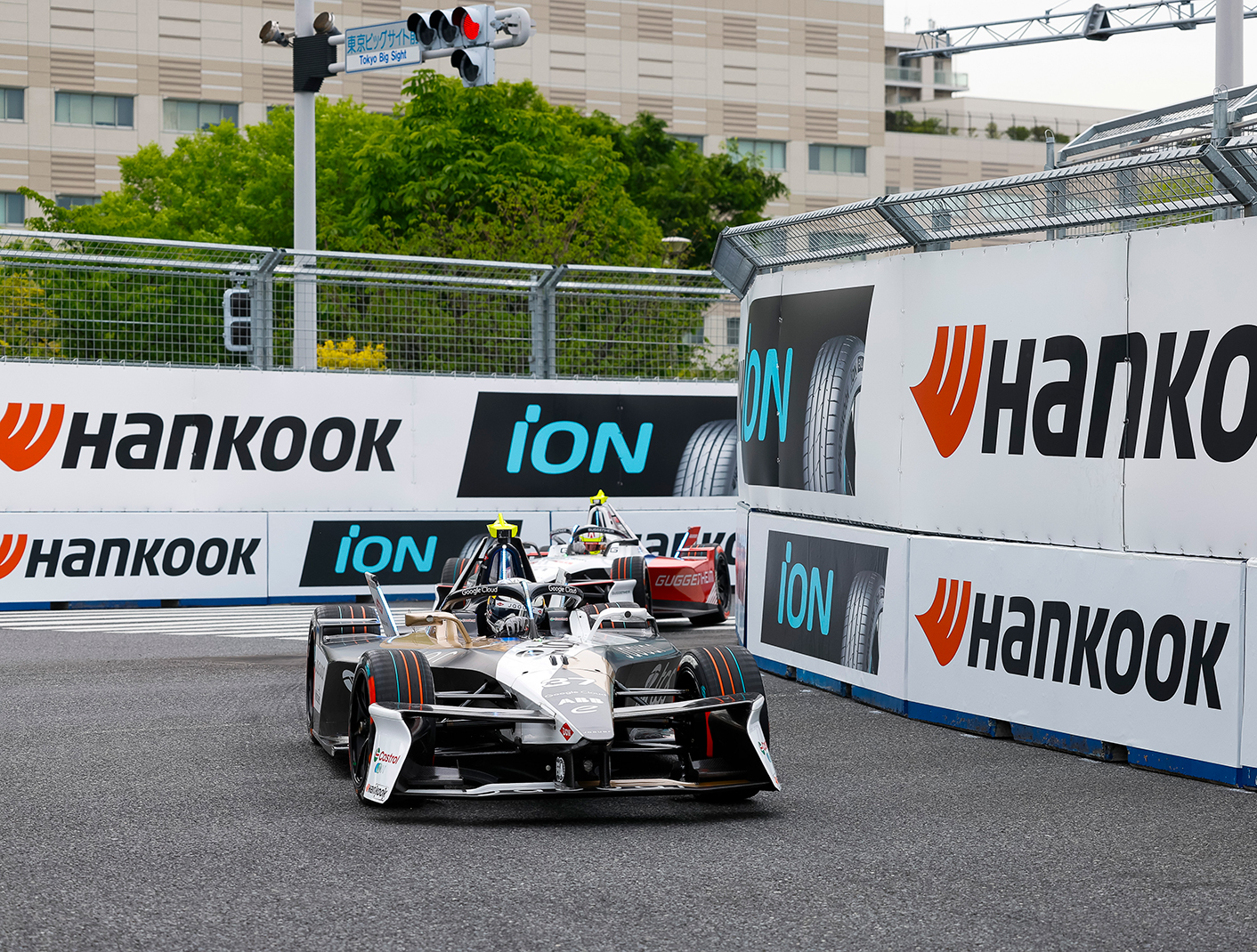 Hankook Tire Masters Tokyo’s Complex Street Circuit at 2025 E-Prix Double-Header