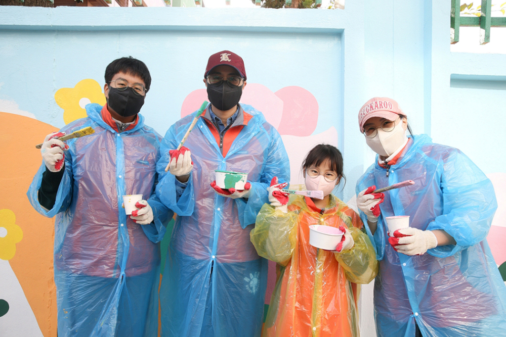 한국타이어주관가족과함께하는벽화그리기봉사활동현장4